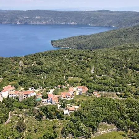 Lavanda 1 아파트 크레스